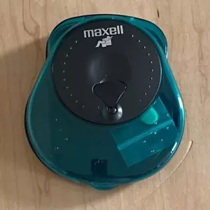 Maxell Hand Crank Manual CD Cleaner w/ Additional Brush Pre-Owned Clean Working - Picture 1 of 5