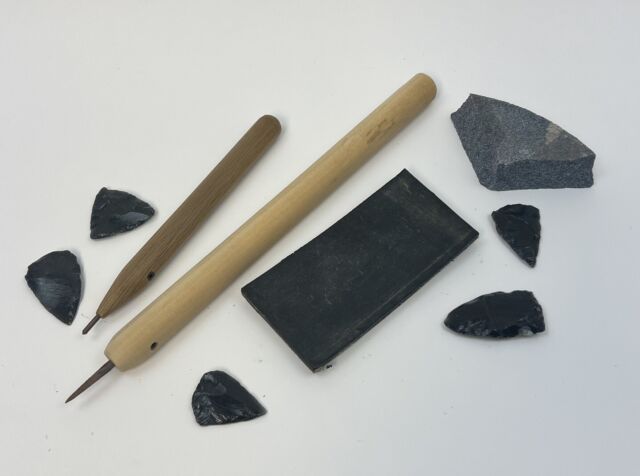 BEGINNERS KIT FLINT KNAPPING Obsidian Primitive Skinning Knife