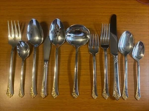 Oneida Golden Damask Rose Stainless Flatware You Choose Your Choice by the Piece - Picture 1 of 7