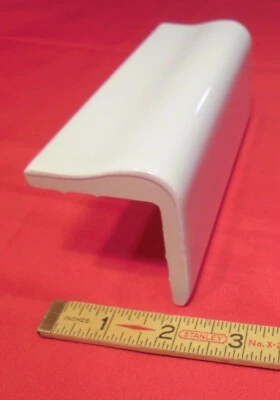 1 pc. Glossy Ice / Arctic White: V Cap Ceramic Trim Tile: Counter Top Edging NEW - Image 1 of 4