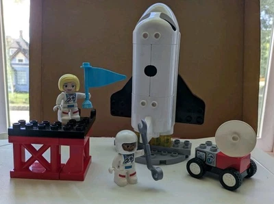 19 of 23 Bricks from Lego Duplo Space Shuttle Mission 10944 No box/Manual - Image 1 of 4