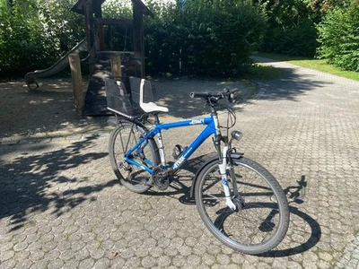 Mountainbike Raleigh 26 Zoll blau mit Licht, Schutzblech & Schulranzen-Korb - Bild 1 von 4