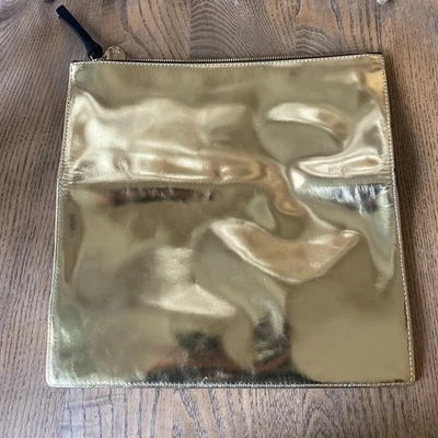 Clare V. Gold Metallic Large Leather Clutch Pre-owned - Image 1 of 4