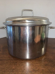 Stainless Steel Large Stock Pot with LID & steamer basket 6 to 8 quart capacity - Picture 1 of 8
