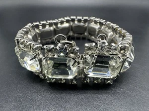 "Brazalete vintage Kramer de Nueva York tono plata estrás transparente 6,5""" - Imagen 1 de 9
