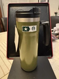Starbucks Stanley 20oz Military Commitment Green Hammered Steel Tumbler Handle - Bild 1 von 4