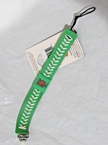 Green New York Mets w/White Stitching Team Baseball Seam Bracelet by Gamewear Cover