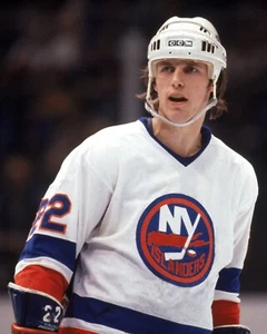 Foto vintage de hockey de la NHL de Mike Bossy retrato de los New York Islanders 8x10 - Imagen 1 de 1