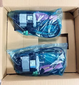SANYO DENKI SANMOTION R2FA06007RCR03M AC SERVO MOTOR 70W DC24V 5.1A *1 LOT OF 2* - Picture 1 of 5