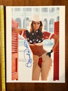 EXTRAORDINARILY GLAMOROUS 8.5X11 COLOR SIGNED PHOTO RAQUEL WELCH WITH TWO COA'S - Picture 1 of 4