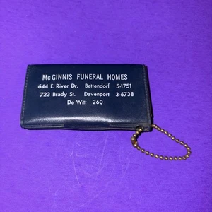 Vtg McGinnis Funeral Homes Keychain - Bettendorf Davenport De Witt, Iowa - Picture 1 of 4