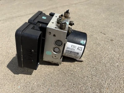 通用凯迪拉克 SRX 2010 3.0L 升 ABS 防锁制动泵模块 20864834 — 第 1/4 张图片