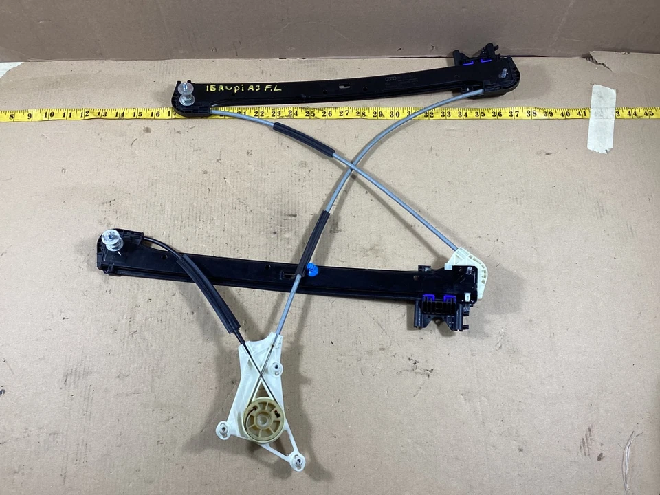Audi A3 S3 2015-2020 puerta delantera izquierda regulador ventana 8V4837461 OEM. Foto 1 de 4