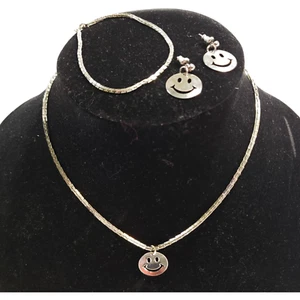Smiley Face Necklace, Bracelet, Pierced Earring Set - Silver Tone 15 inch Chain - Picture 1 of 8