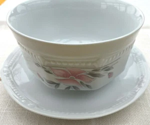 Suppentasse/Soßenschüssel, rosa Blume, Tirschenreuth, Modell Nr, 2040 - Sissi - Bild 1 von 3
