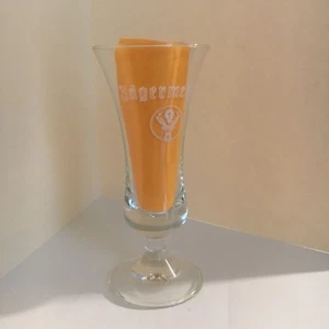 VIDRIO DE CHUPITO DE CIERVO BLANCO CON TALLO JAGERMEISTER - Imagen 1 de 4