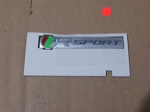 NEW GENUINE JAGUAR R-SPORT WING VENT BADGE FOR XFR 2015 XF XJ SHARK FIN VENTS - Picture 1 of 4