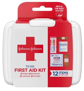 Johnson & Johnson First Aid to Go Mini Kit de Viaje Portátil, 12 Piezas - Imagen 1 de 3