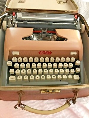 MÁQUINA DE ESCRIBIR REAL 1950 EN ESTUCHE DE CUERO ORIGINAL MUY POCO USO Foto 1 de 4