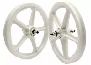 SKYWAY 16" Tuff Wheels White - Picture 1 of 2