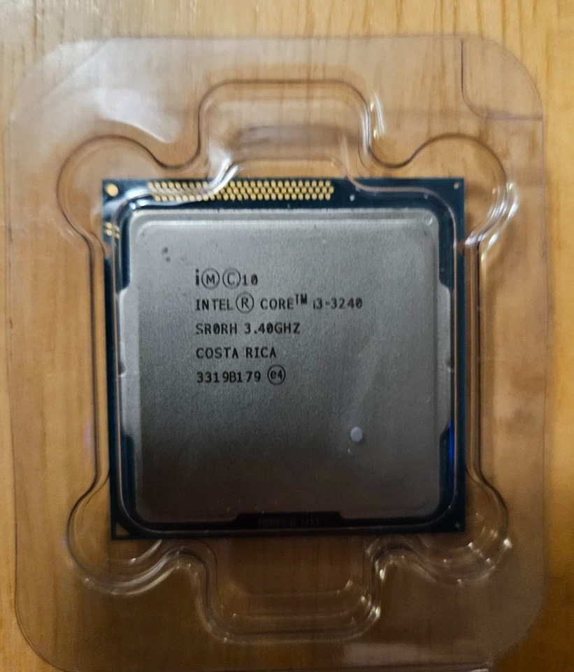 Intel Core i3-3240 3.4GHz CPU Processor (SR0RH) - Image 1 of 1