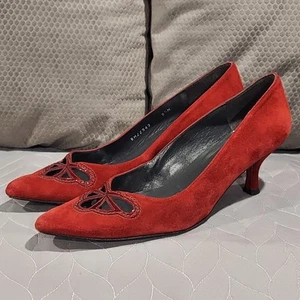 Stuart Weitzman RED WINE Suede Kitten Heels Cutout Leather Sole Womens 9.5 N VTG - Picture 1 of 16