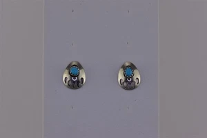 Sterling Silver 12mm x 10mm Blue Turquoise Bear Claw Post Stud 925 Earrings - Picture 1 of 5