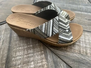Skechers Luxe Foam Beverlee Damen-Sandalen Größe 6 Golden Palace Keilsandalen - Bild 1 von 14