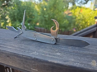 Vintage 1984 Camillus U.S. Military Pocket Survival Camp Knife USA 4 Functions - Image 1 of 4