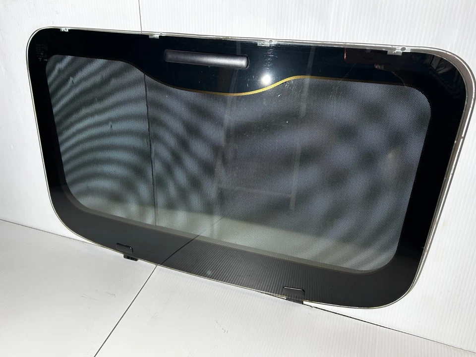 83-89 MITSUBISHI STARION CHRYSLER CONQUEST OEM TECHO CORREDIZO VIDRIO Foto 1 de 4