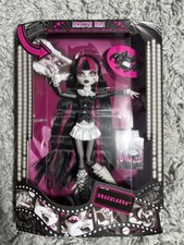 Boneca Monster High Assombrada Draculaura Mattel - R$ 109,99