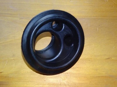 SAAB  95  96  1960-1969, Fuel Filler Pipe  RUBBER SEAL COLLAR Foto 1 de 2