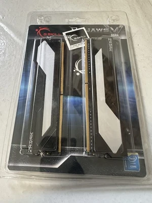 G.Skill PC RAM kit Ripjaws V 16 GB 2 x 8 GB DDR4 RAM 3200 MHz - Image 1 of 2