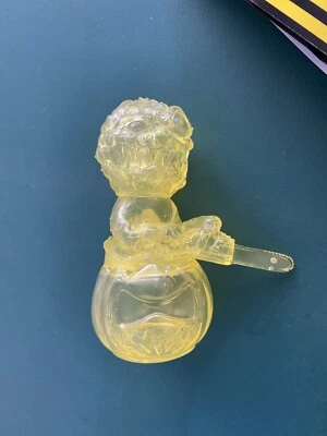 NYCC 2013 MISHKA CURE HELLBOX BOOGIE MAN FIGURA DE VINILO EXCLUSIVA AMARILLO TRANSPARENTE Foto 1 de 4