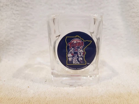 SWEET Minnesota Twins Paul & Minnie Logo Square 2 1/2 Inch Shot Glass, MINT! Cover