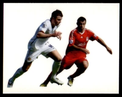 Panini Manchester United 2008 - Michael Carrick in action No. 108 - Image 1 of 2