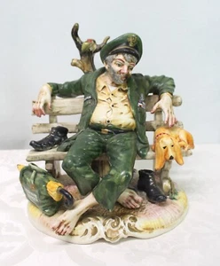 Vintage Capodimonte Figur Airborne Ranger ruht auf Bank - selten Sammlerstück - Bild 1 von 11