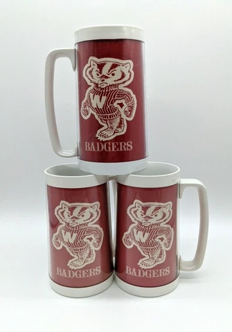 Vintage Thermo Serv Wisconsin Badgers Bucky Badger 6.5" Plastic Mug Stein Lot x3 Cover