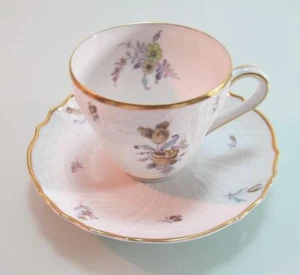 Kleine Kaffeetasse + Untere Hutschenreuther Dresden braune Blume mehr verfügbar - Picture 1 of 4