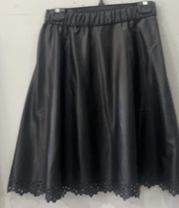 Sugar Moon Girls Size 14 Black Faux Leather Flair Skirt Eyelet Flower Hemline - Picture 1 of 1