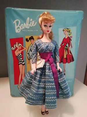 Barbie Ponytail #1 repro + outfit #978 Let's Dance Originale 1960-62 e valigett - Immagine 1 di 4