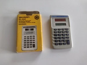 CALCULATRICE SOLAIRE SHARP EL-243 elsi mate - Photo 1/6