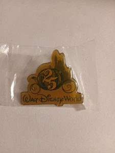 Vintage Walt Disney World 25th Anniversary Pin Coach and Castle Cinderella Lapel - Picture 1 of 5