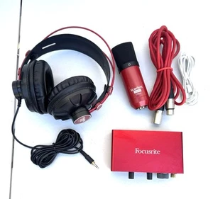 Aufnahmepaket Focusrite Scarlett 2i2 4. Gen Interface, Mikrofon, Kopfhörer - Bild 1 von 15