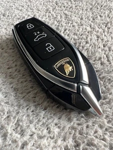 OEM Lamborghini URUS REMOTE  KEY FOB VERY RARE!!! LQQK - Picture 1 of 5