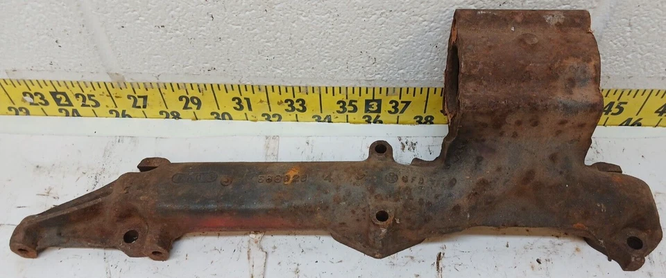 Colector de escape usado OEM GM RH 371 568926 1957-58 Oldsmobile 88-98 (M19) Foto 1 de 4