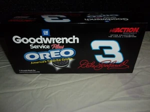 Action Dale Earnhardt Sr. 2001 Chevy Monte Carlo 2002 1:18 Diecast #101608 - Picture 1 of 10