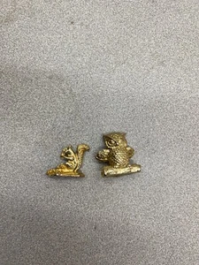 Vintage Messing Eule und Eichhörnchen Figur Briefbeschwerer Deko Sammlerstück - Bild 1 von 3