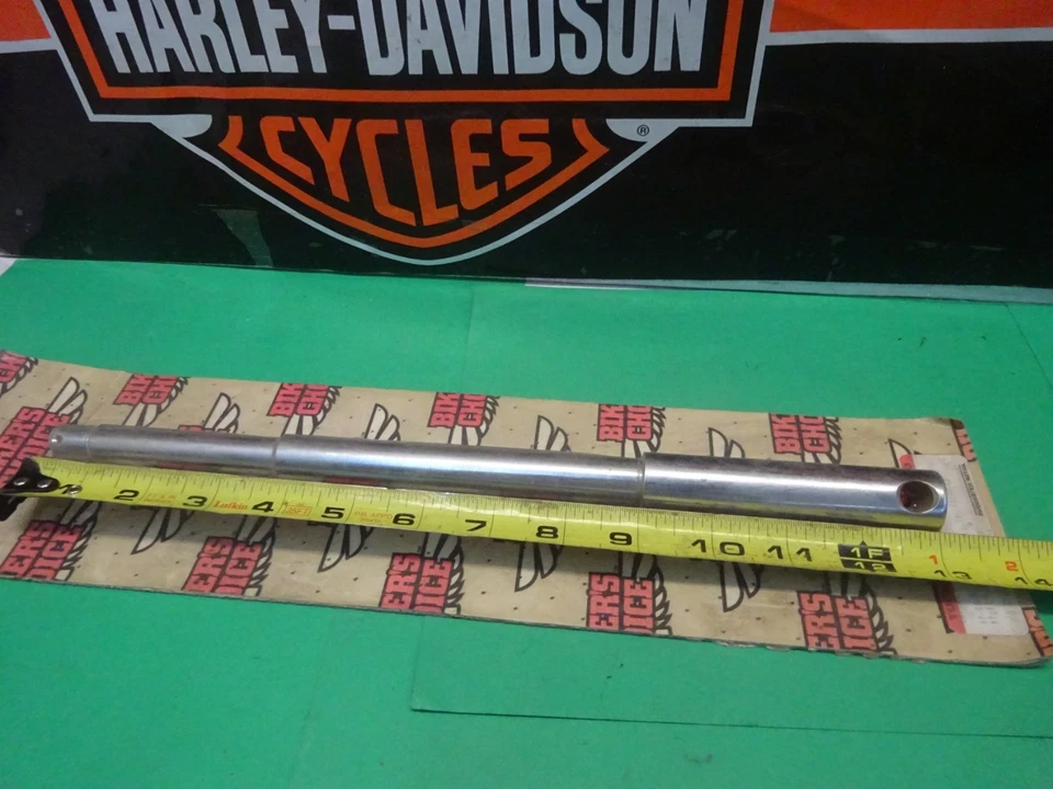 VINTAGE Harley Davidson FL'S 49-66 CHOICE of Rpl 43875-48 FRONT CHROME WG AXLE Foto 1 de 4