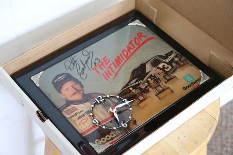 Dale Earnhardt The Intimidator signed Plaque/Clock New in box Cover